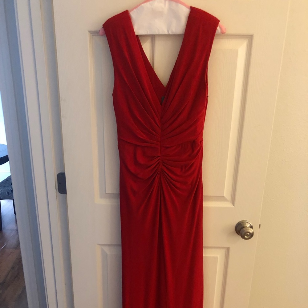 Gorgeous Vera Wang Formal